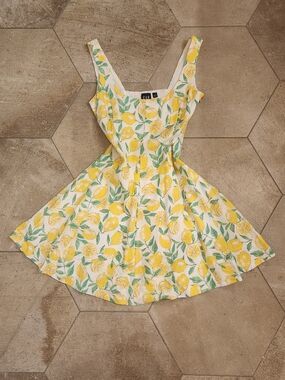 GAP Yellow & White Lemon-Print Sleeveless Mini Dress